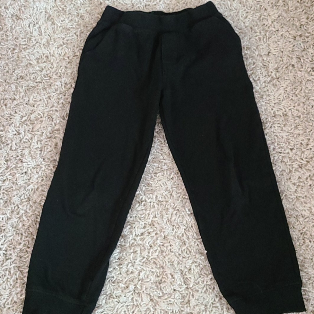 Calvin Klein kids Activewear. Size 7